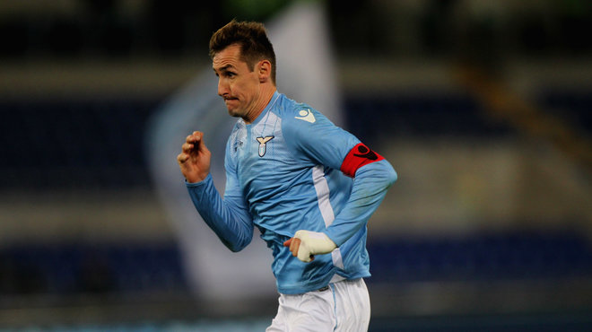 内收肌受伤将伤停数月，莫拉塔：事与愿违，沮丧之情异常沉重（内收肌受伤恐缺阵数月，莫拉塔：事与愿违，沮丧难以言表）