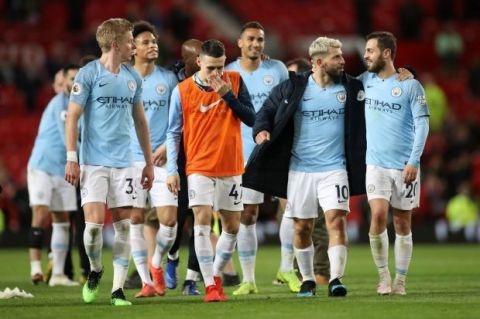 杨一鸣发文总结本赛季，动态中有多张与老东家成都交锋的画面（杨一鸣发文回顾赛季，晒多张对阵老东家成都的画面）