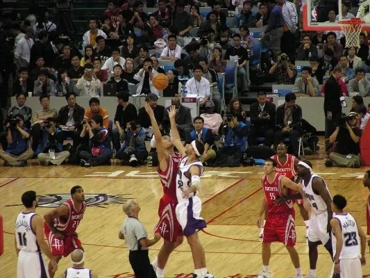 14年了！中国球员上一次在NBA首发出场，还是10-11赛季的易建联（中国球员NBA首发已隔14年，上一次是10-11赛季的易建联）