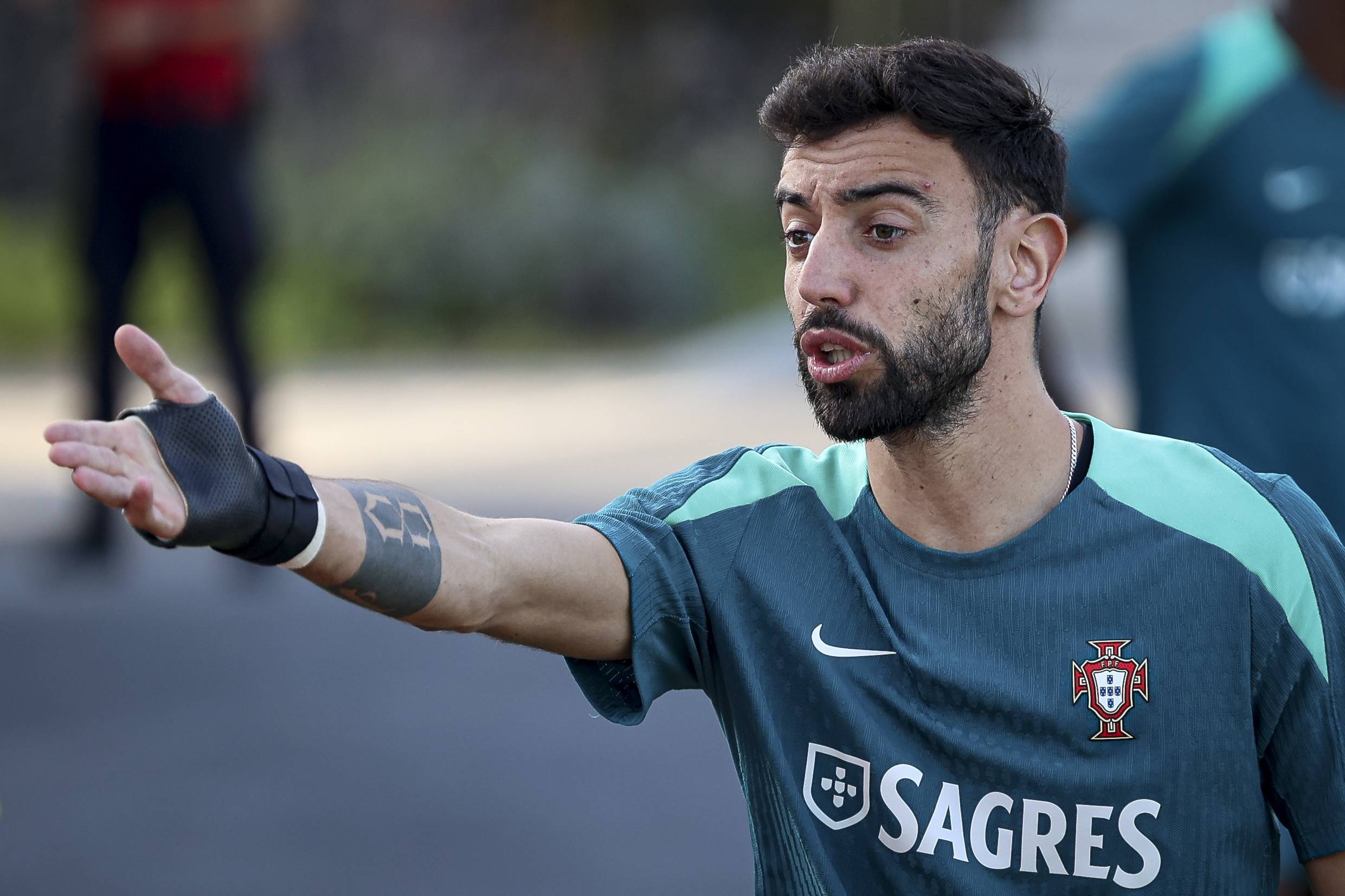 ChatGPT评21世纪最伟大运动员：博尔特第1，梅西第3，C罗第4（ChatGPT评选21世纪顶级运动员榜：博尔特夺魁，梅西第三，C罗第四）