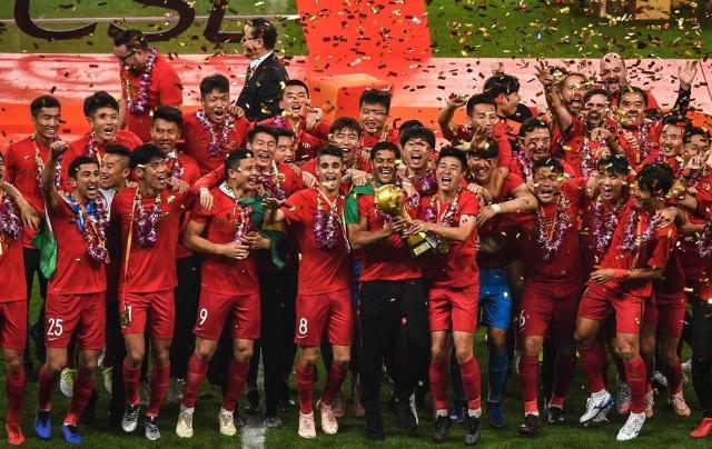 能否避免三连败？活塞内线核心杜伦缺席今天对热火比赛（杜伦缺阵战热火，活塞能否止住三连败？）