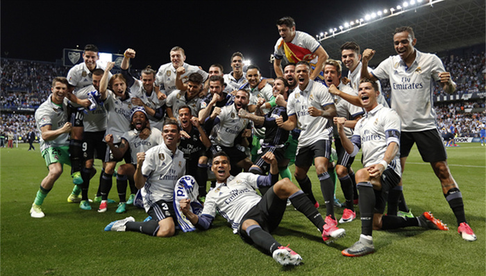 小法：我师从众帅博采众长；对亨利有极高的敬意甚至有点怕他（小法：从众名帅汲取所长，对亨利崇敬有加亦略感畏惧）