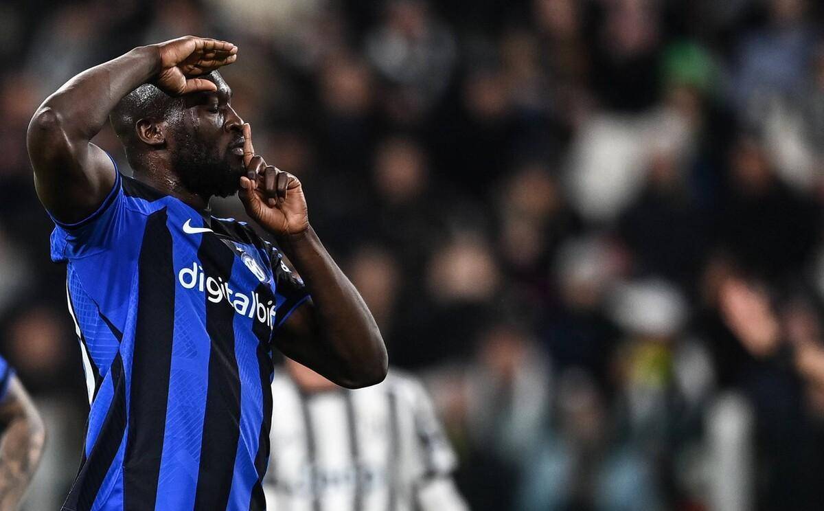 皇马名宿世纪同框（皇马传奇罕见同框）